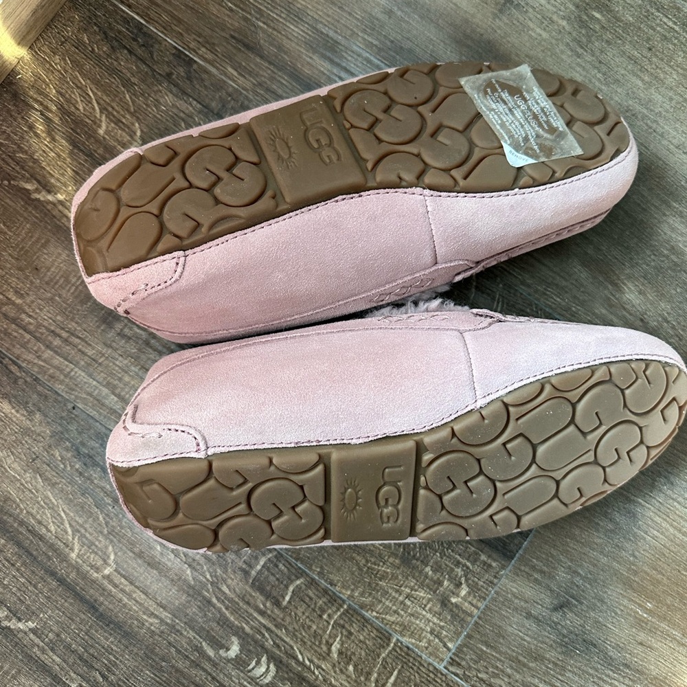 UGG Women's Blush Pink Slippers - Picture 4 of 5